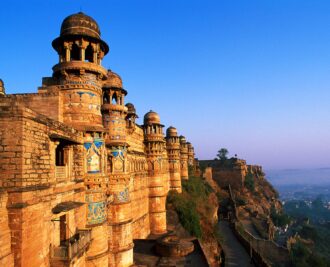 Top Tourist Places in Madhya Pradesh You Can Explore by Taxi Complete Travel Guide